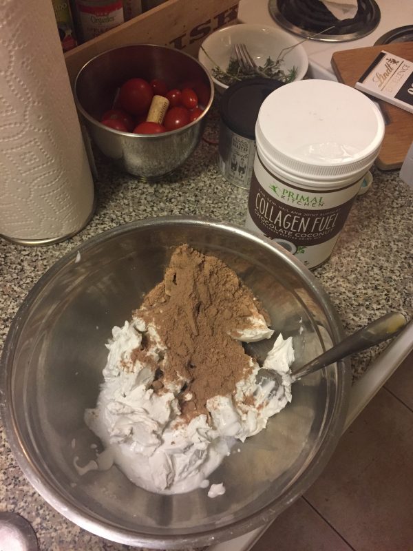 Two-Ingredient Keto Chocolate Mousse (2g carbs per serving)
